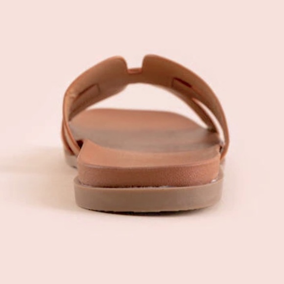 NWT Qupid Laylow Sandals | 7 | Camel - Picture 8 of 10